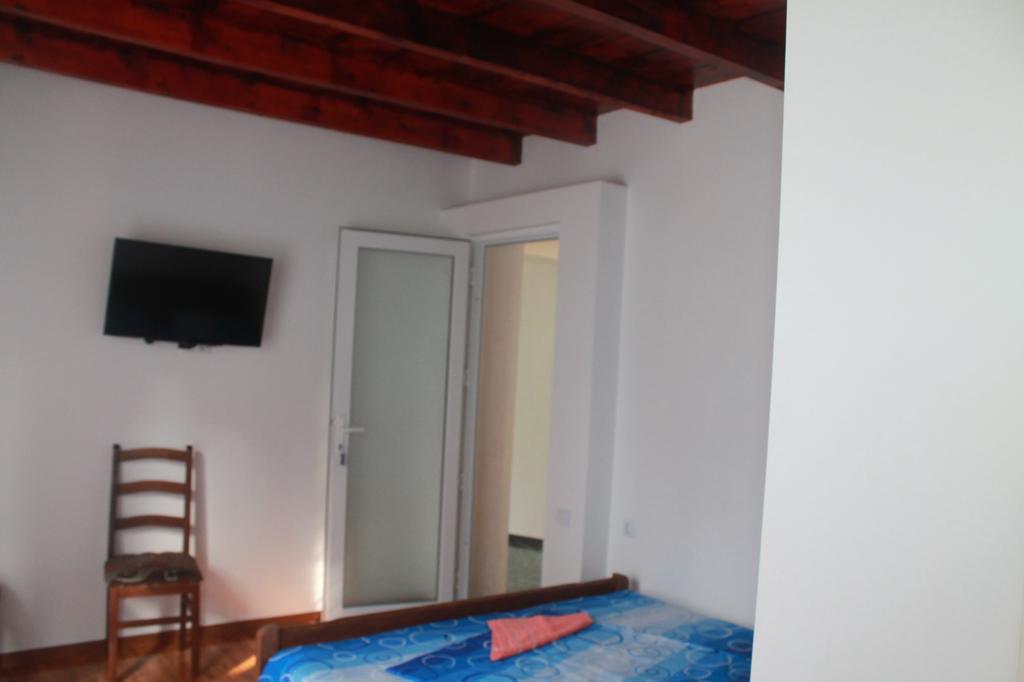 Guest House Maxim ماكينجاوري المظهر الخارجي الصورة