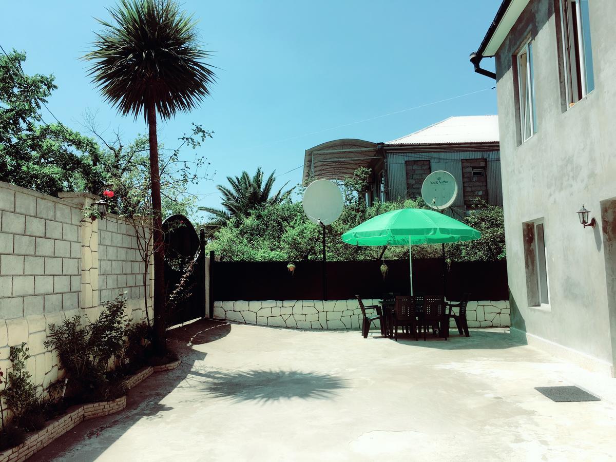 Guest House Maxim ماكينجاوري المظهر الخارجي الصورة